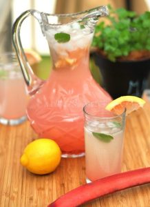 An incredibly refreshing rhubarb grapefruit lemonade