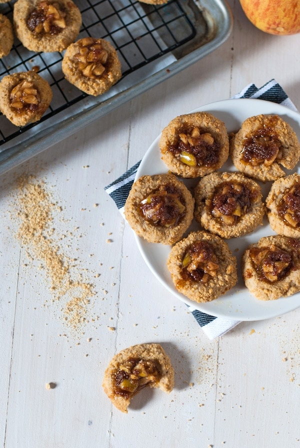 Apple Pie Thumbprint Cookies with Salted Dark Caramel | @cookiedesire