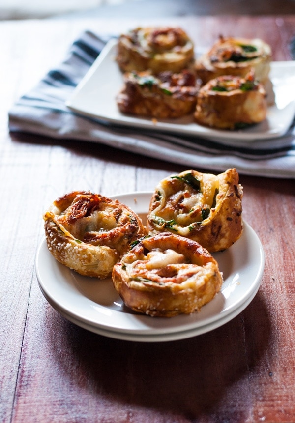 Easy pretzel-y pizza rolls | @cookiedesire