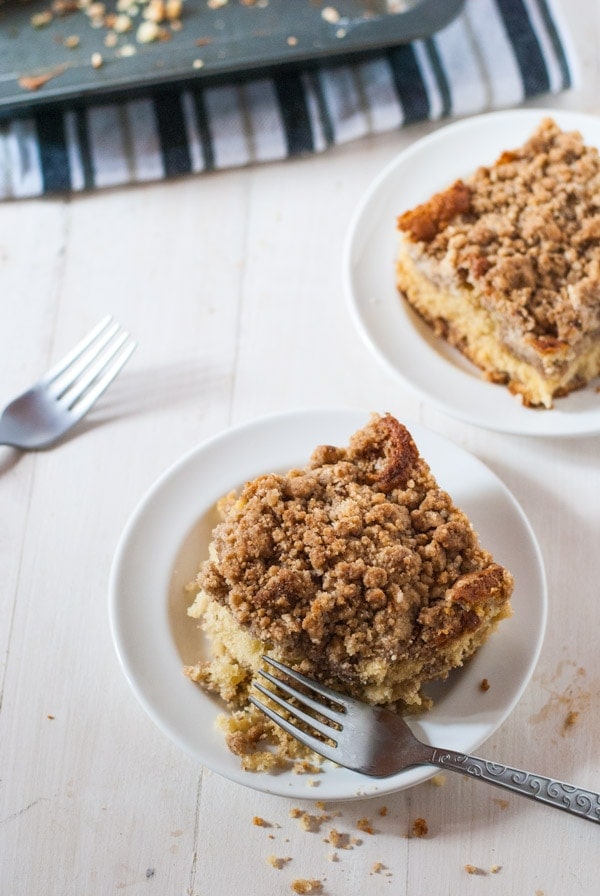 Chai-spinced apple pie coffee cake with chai crumb - perfect with a cup of coffee or tea