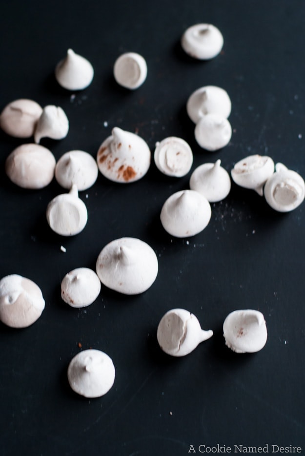 How to Make Meringue Kisses in any flavor