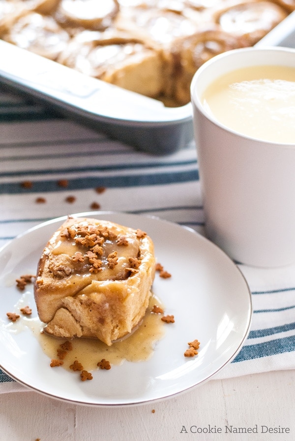 Sticky rolls with a pecan bourbon maple filling and eggnog glaze - perfect for the holidays! 