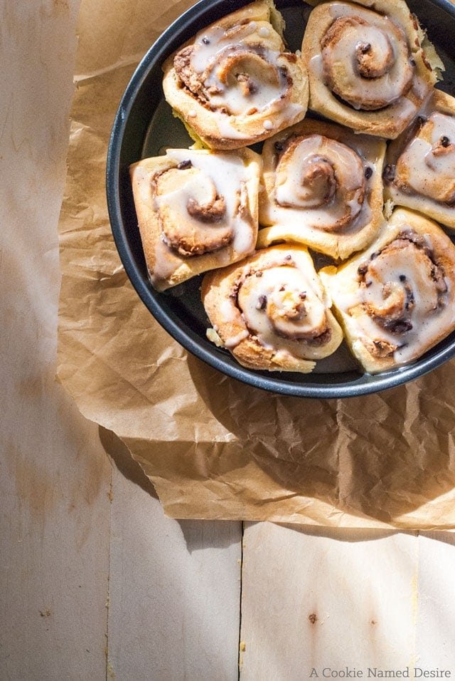 Brioche rolls with marzipan and cinnamon filling