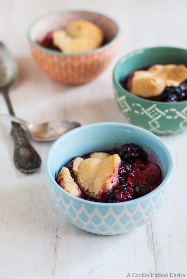 summber berry cobbler with sugar cookie crust