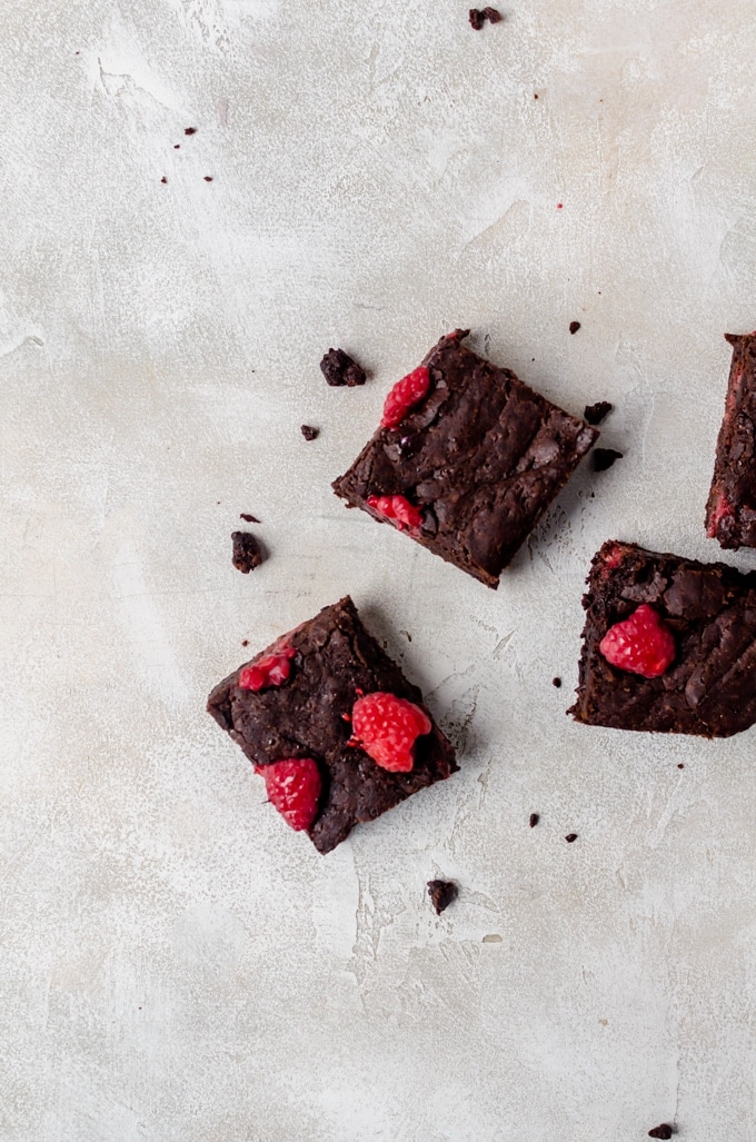 You won't be able to resist these fudgy, chewy raspberry brownies with burst of raspberry in every bite!