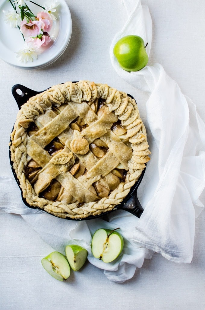 A tasty caramel skillet apple pie recipe with all the amazing flavors of autumn 