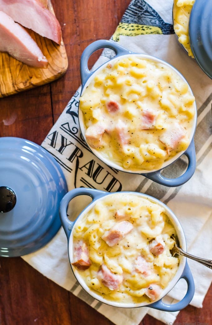 Spicy macaroni and cheese with spicy smokehouse ham