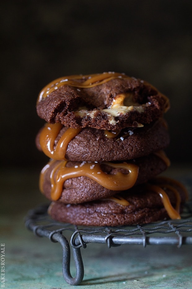 snickers stuffed cookies