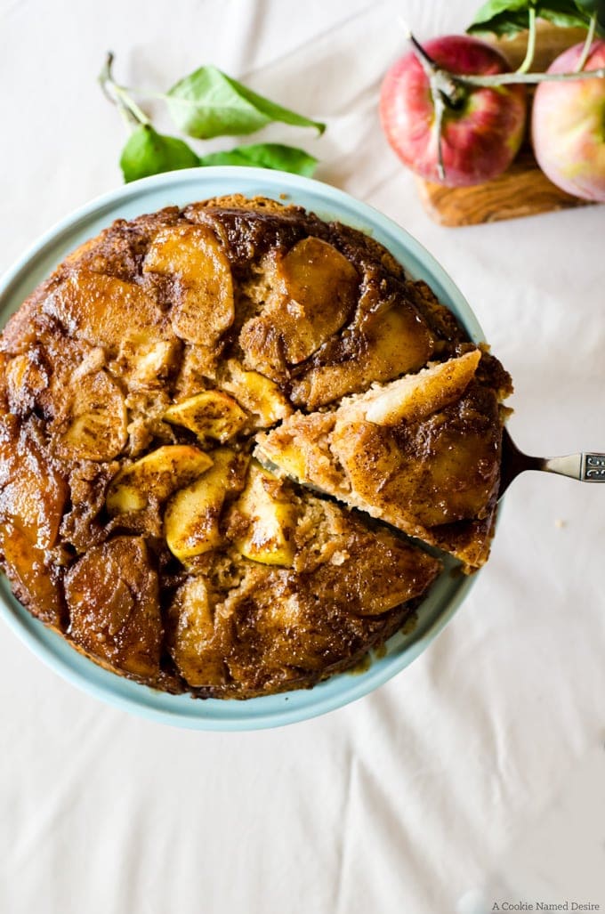 This is my favorite caramel apple upside down cake. I love to make this cake everytime we go apple picking. Guaranteed to become your favorite simple cake!