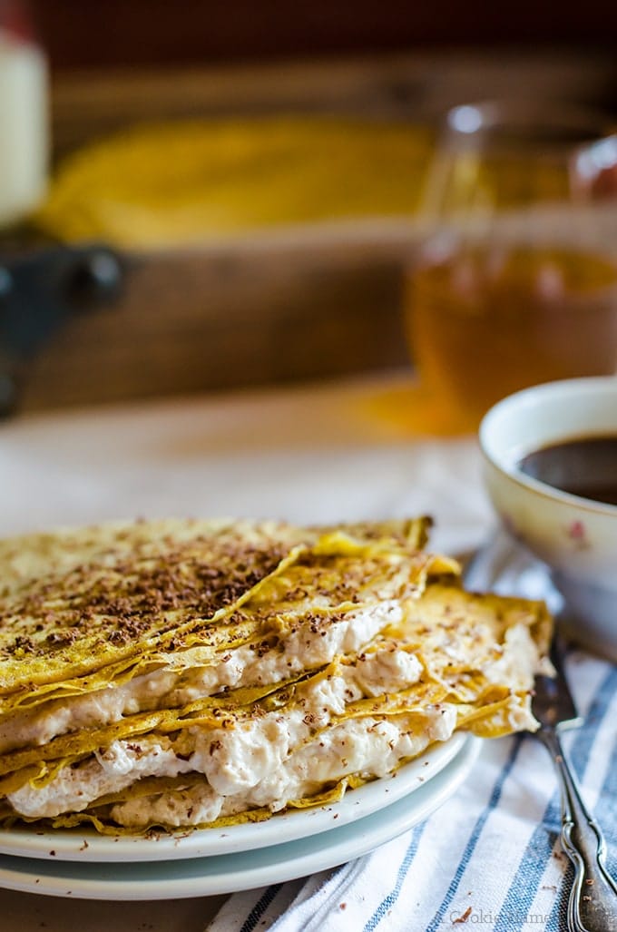 These pumpkin crepes with cinnamon ginger cheesecake filling are everything. Definitely a must-make during the weekend. 