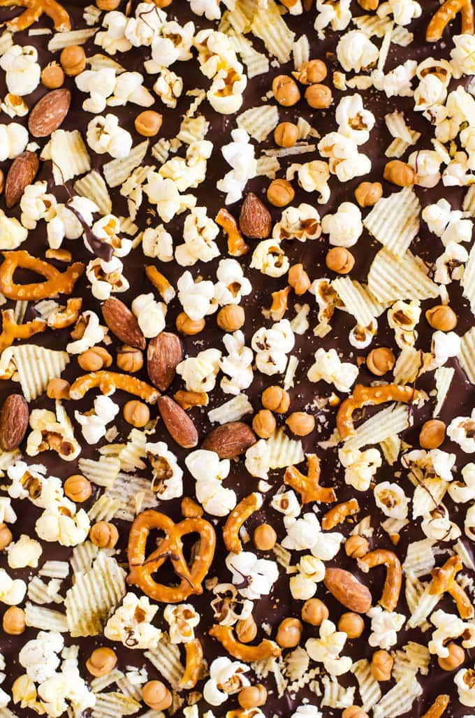 Got the munchies? Then you need to make some munchy bark! This is the perfect sweet and salty snack for whenever the muncies strike. 