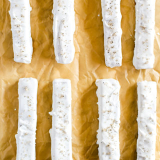 Fudgy, aromatic blondies taste like a bite of butterscotch from a sweet balance of brown butter and brown sugar. Cut up into slices, dipped in white chocolate, and sprinkled with a vanilla-infused salt to make blondie fries aka your new addiction.