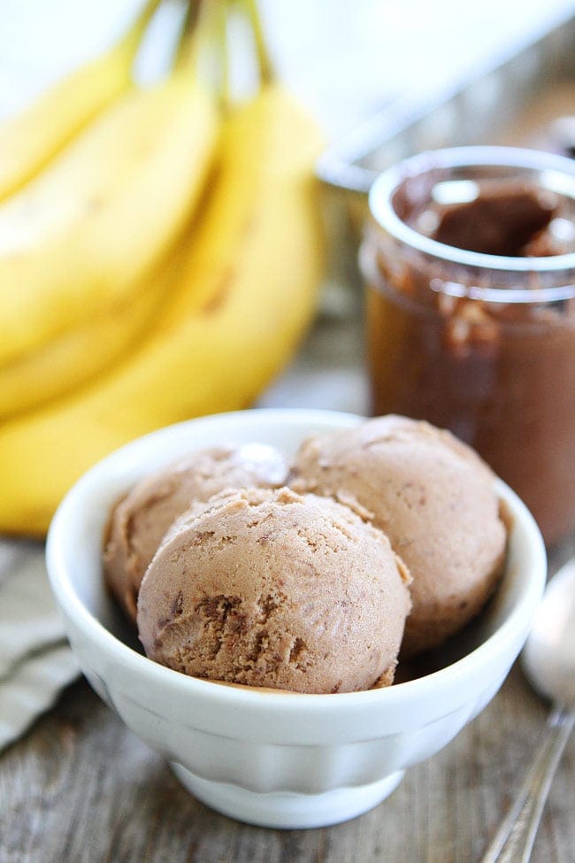 2-Ingredient-Banana-Nutella-Ice-Cream-3