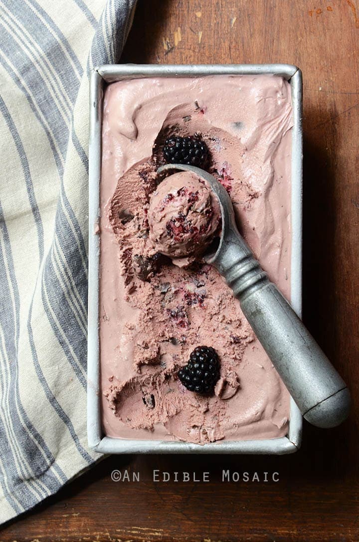 No-Churn-Blackberry-Dark-Chocolate-Cheesecake-Ice-Cream-1