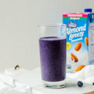 This blueberry pie smoothie is like having a slice of your favorite summer pie without all the guilt!