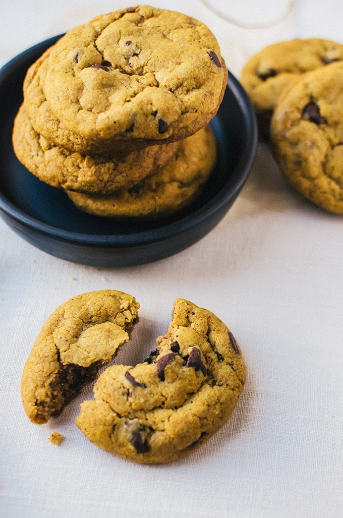 Irresistibly soft and chewy brown butter pumpkin chocolate chip cookies. Life doesn't get better than this. 