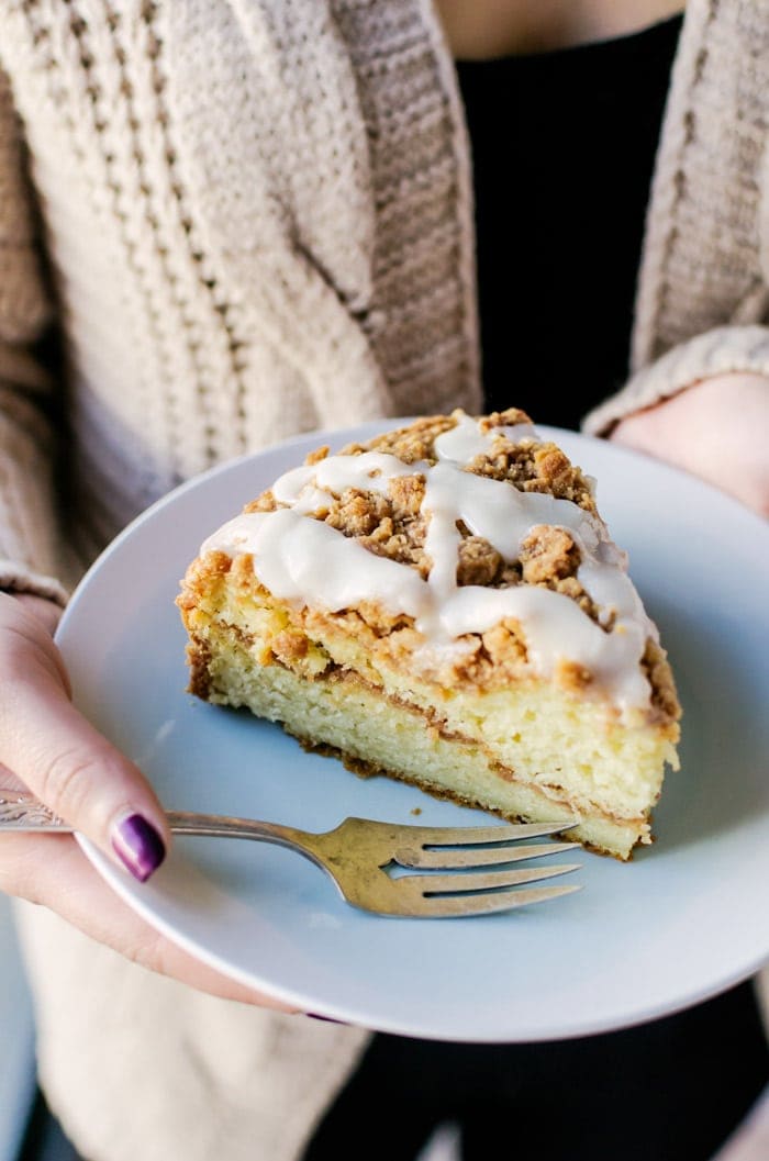 Cinnamon roll coffee cake that everyone will fall in love with.