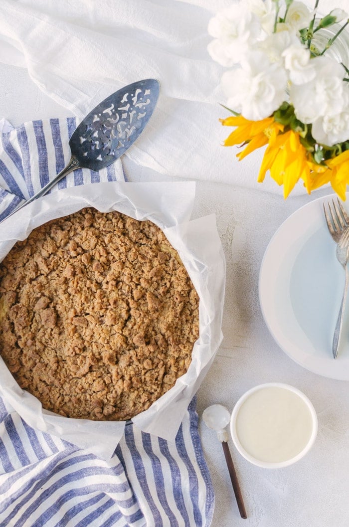 A sweet, crumbly cinnamon roll coffee cake everyone will love