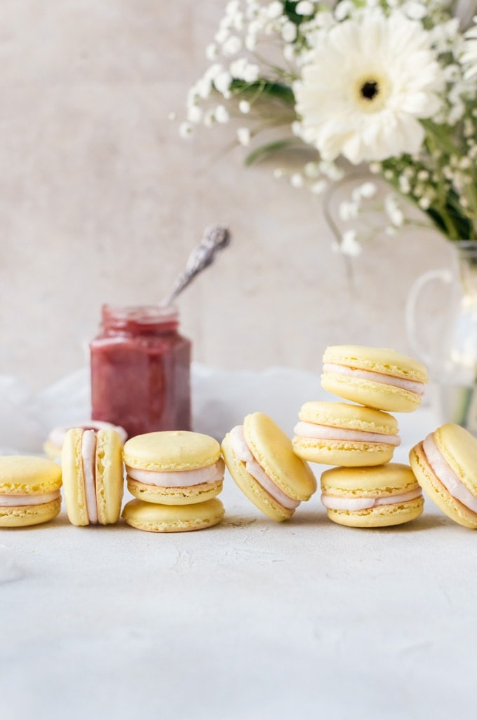 Irresistible lemon rhubarb macarons perfect to brighten your day. 