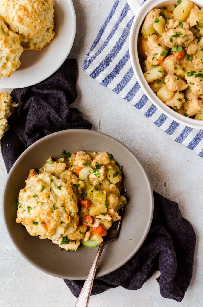 Weeknights are so much better when you make this slow cooker chicken pot pie