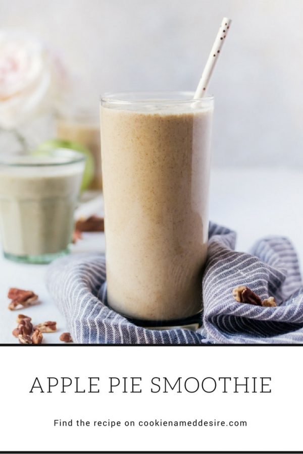 This apple pie smoothie tastes just like your favorite dessert - minus all the guilt!  #smoothie #healthy #breakfast