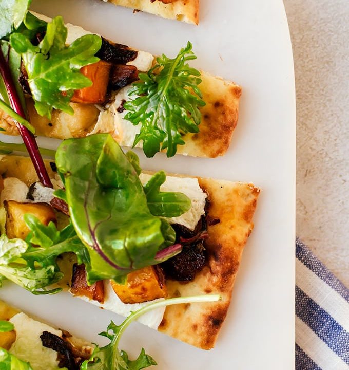 You will only ever want pumpkin done savory after you've tried this roasted pumpkin pizza.