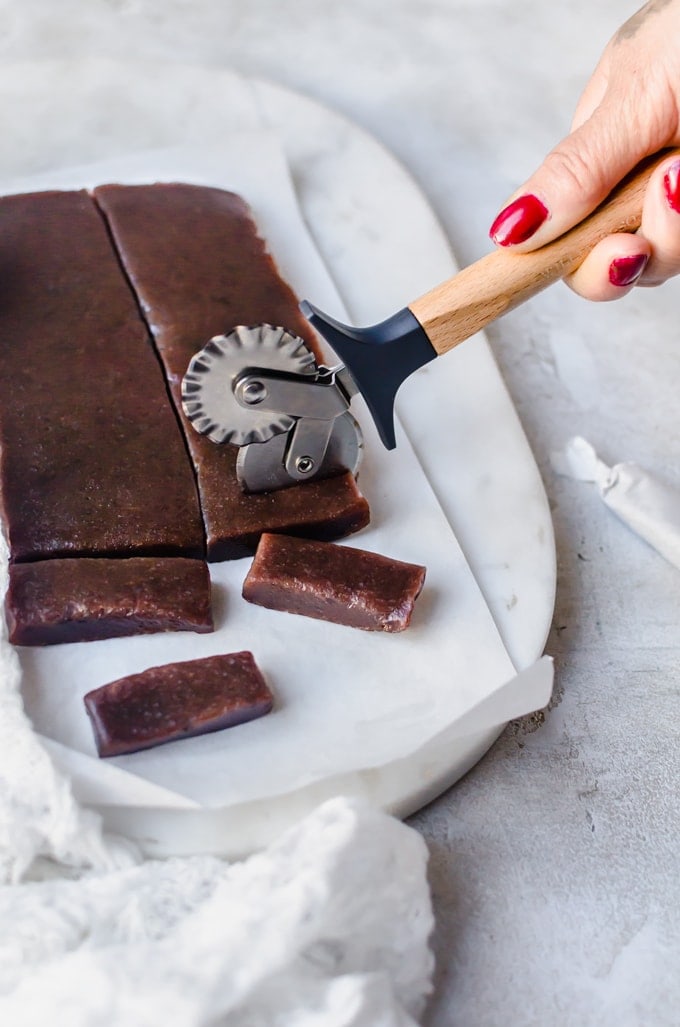 The perfect gift for someone who loves something sweet. These raspberry caramels will be sure to delight