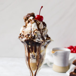 You won't be able to resist this brownie sundae