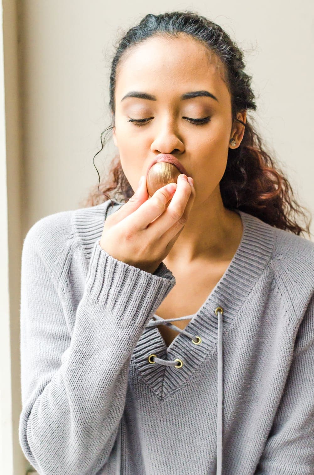 woman eating trouffles