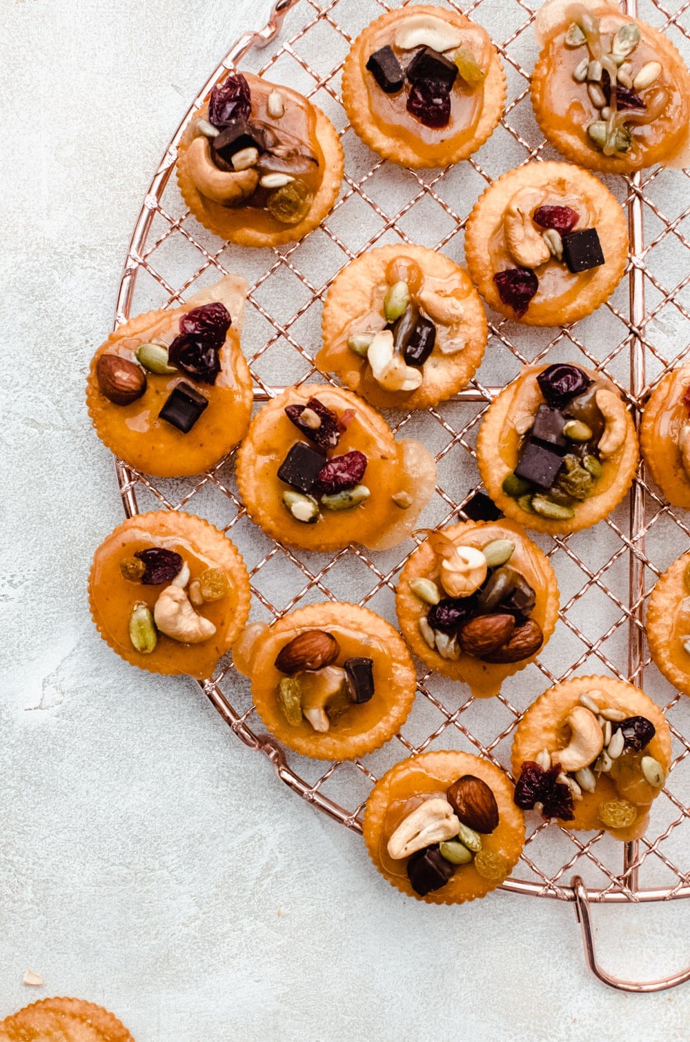 cracker toffee bites on wire rack