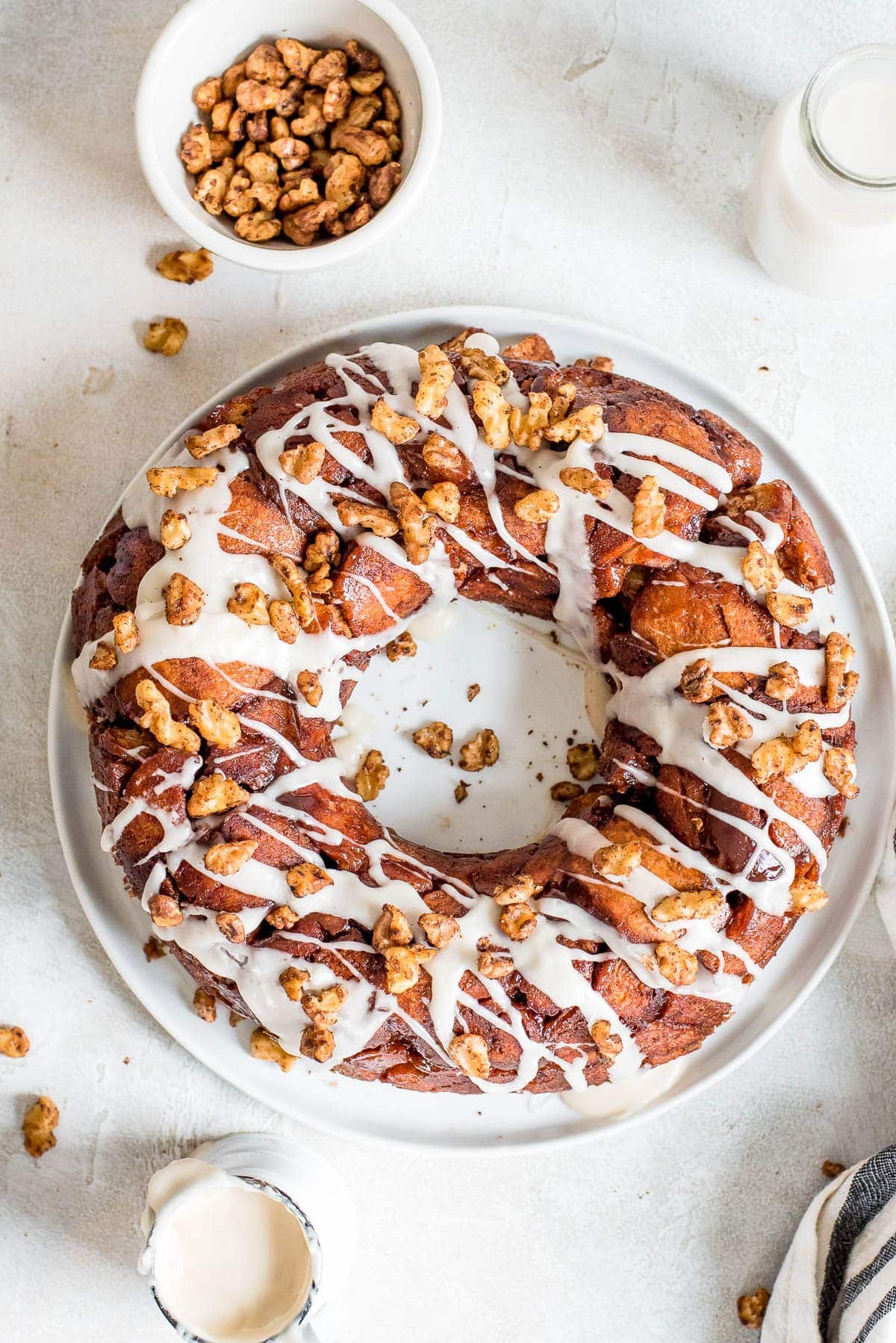 overhead finished pull apart bread